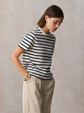 Футболка женская Legend Women, молочно-белая с темно-синим - рис 6.