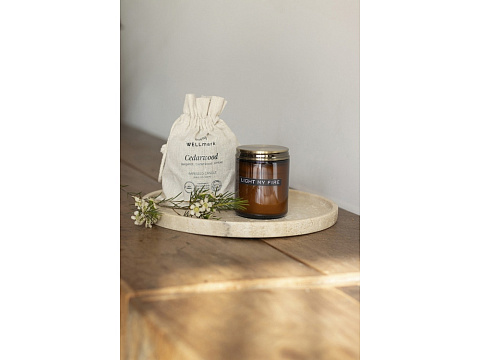 Wellmark свеча с ароматом кедрового дерева среднего размера - Amber heather - рис 2.