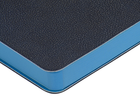 Ежедневник А5 датированный Boston 2026, темно-синий с голубым обрезом - рис 4.